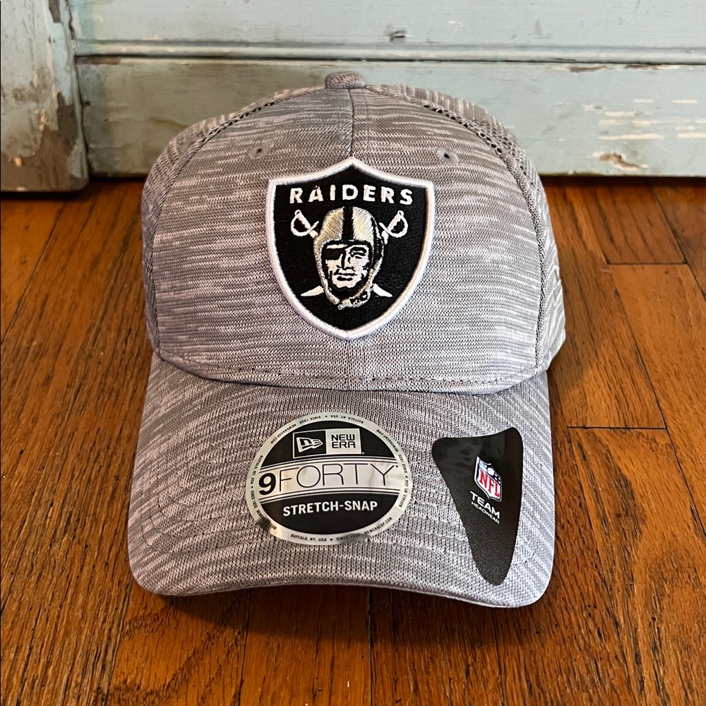New Era Raiders Stretch-Snap NFL Hat NWT